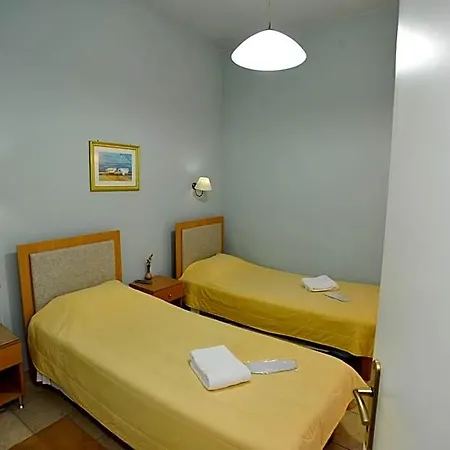 Apollon Hotel *