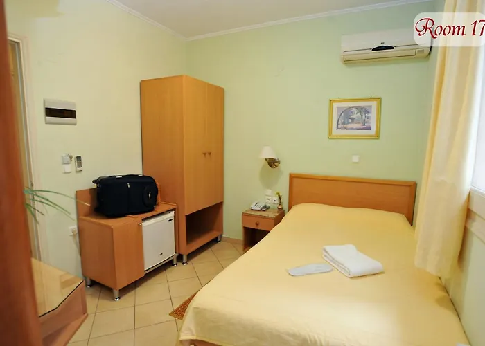 απόλλων Ξενοδοχείο *